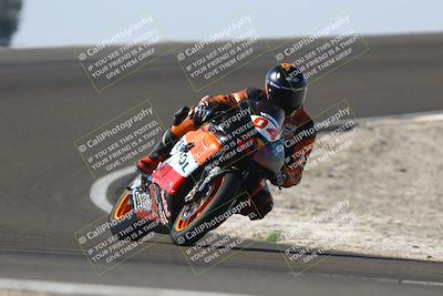 media/Nov-01-2025-TrackDaz (Sat) [[2b4d5192bc]]/B Group/1220pm (Turn 2 Outside)/